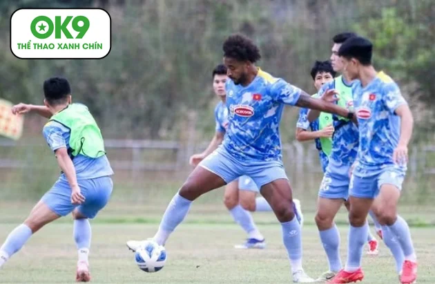 Áp lực thể hiện lối chơi sắc bén khi Việt Nam gặp lại Lào trên sân khách.