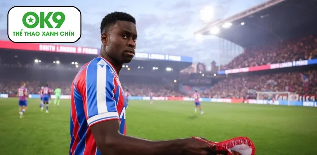 Barca ưu tiên chiêu mộ trung vệ Marc Guehi cho hàng thủ vững chắc mùa tới.