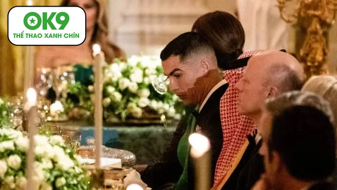 Chuyên gia phân tích ngôn ngữ cơ thể Ronaldo tại tiệc Trump, bóng đá Saudi tỏa sáng.