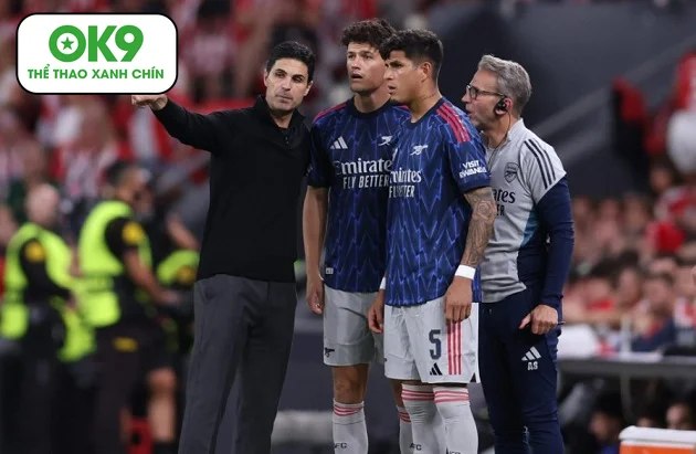 Hincapie nổi bật khi Gabriel chấn thương, sẵn sàng thay thế ở hàng thủ Arsenal.