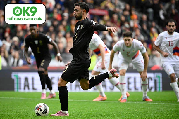 Vai trò lùi sâu của Bruno Fernandes: Liệu Man Utd có đang đánh đổi quá nhiều cho chiến thuật mới?